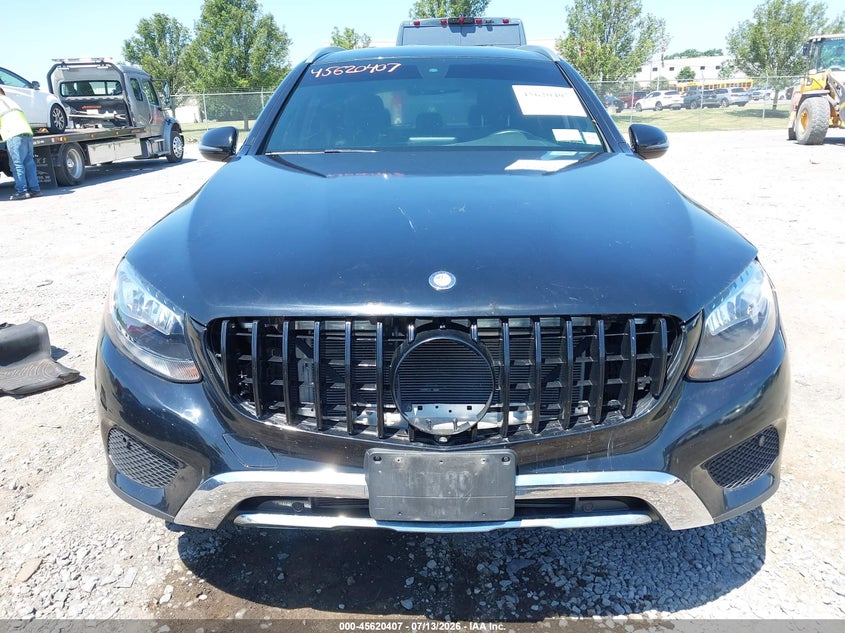 2017 Mercedes-Benz Glc 300 4Matic VIN: WDC0G4KBXHF123986 Lot: 45620407