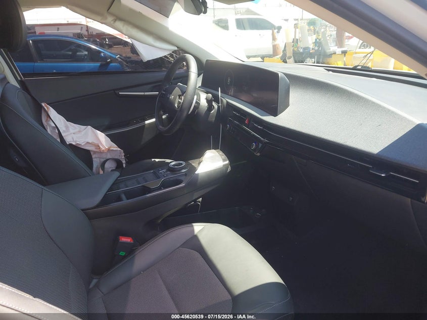 2024 KIA EV6 auction photo 5