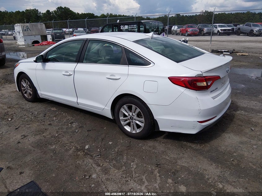2015 HYUNDAI SONATA auction photo 3