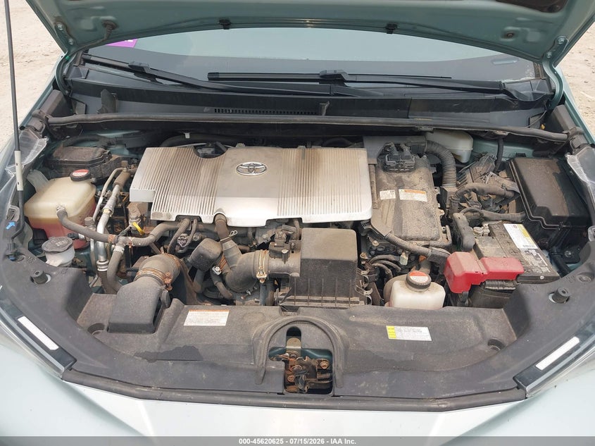 TOYOTA PRIUS - zdjęcie 10