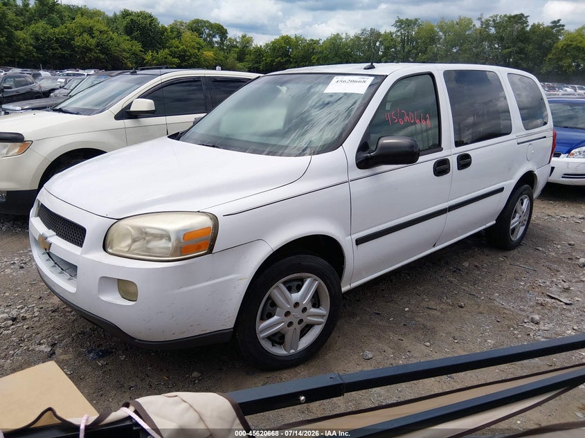 2005 CHEVROLET UPLANDER auction photo 2