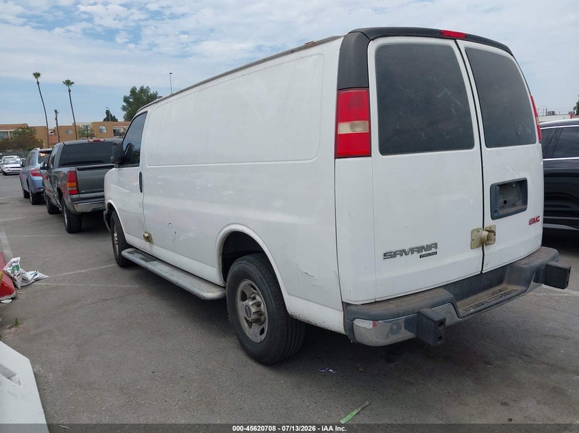 2014 GMC SAVANA 2500 auction photo 3