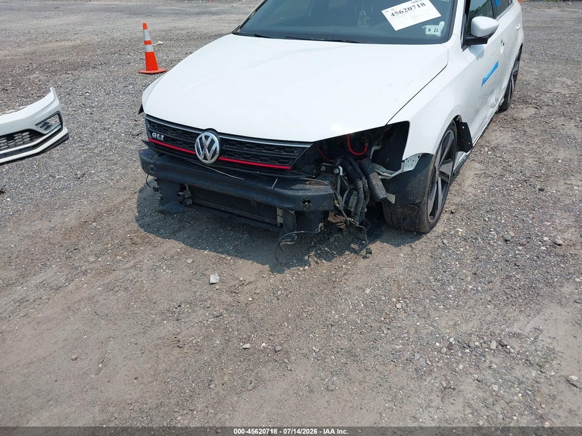 AtlanticExpress - Volkswagen Jetta