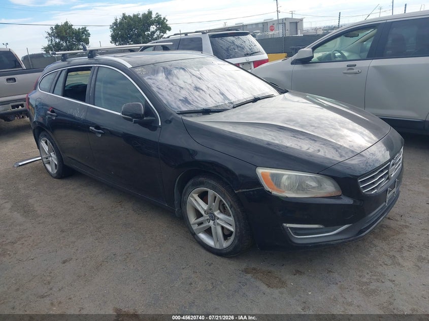 2015 VOLVO V60 auction photo 1