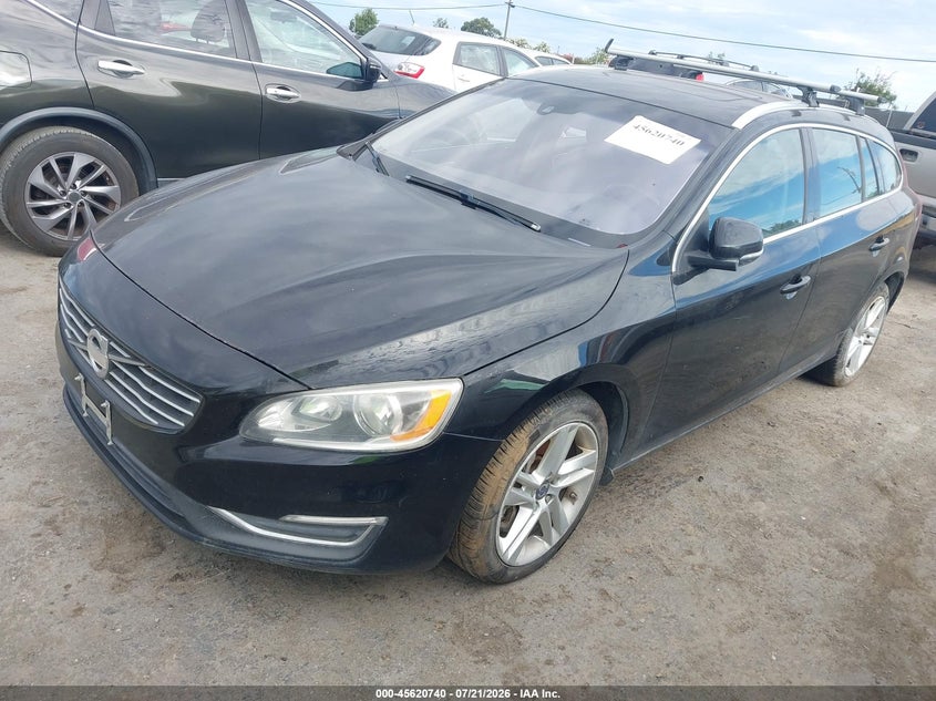 2015 VOLVO V60 auction photo 2