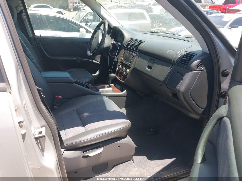 AtlanticExpress - Mercedes-Benz ML-Class