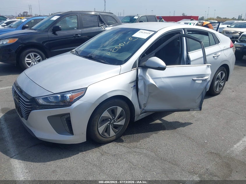 2019 HYUNDAI IONIQ HYBRID auction photo 2