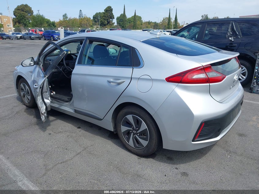 2019 HYUNDAI IONIQ HYBRID auction photo 3