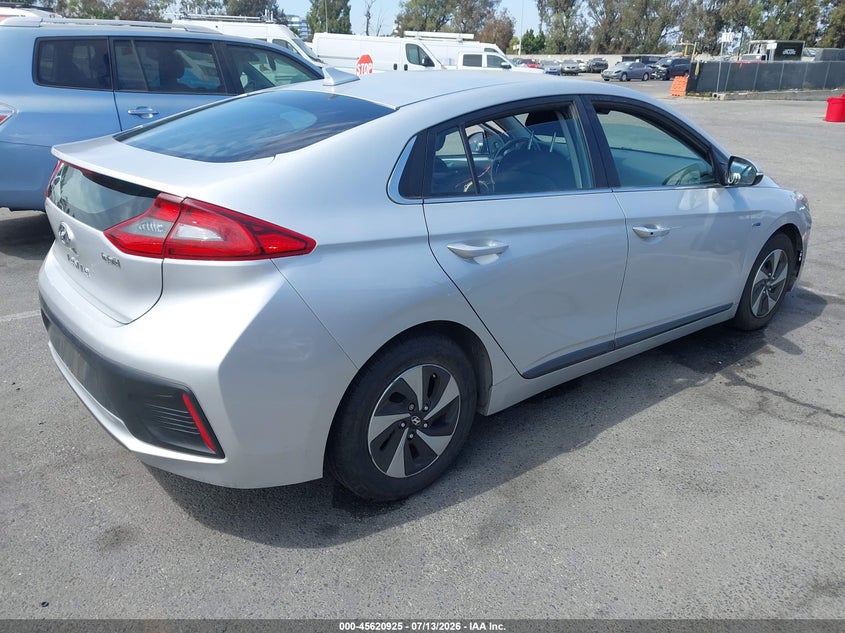 2019 HYUNDAI IONIQ HYBRID auction photo 4