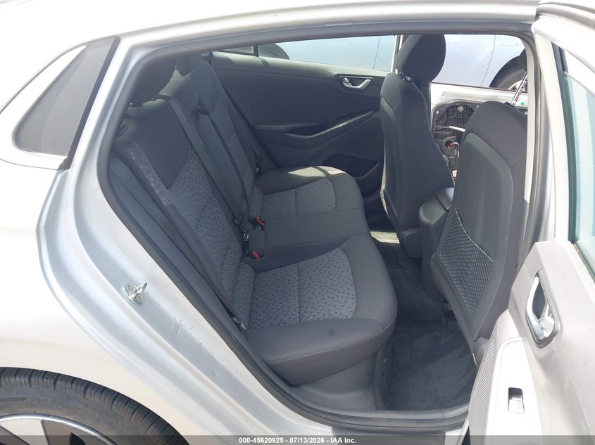 2019 HYUNDAI IONIQ HYBRID auction photo 8