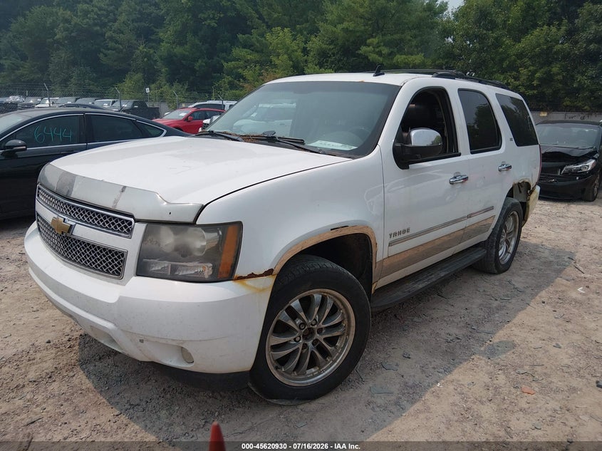 2011 CHEVROLET TAHOE auction photo 2