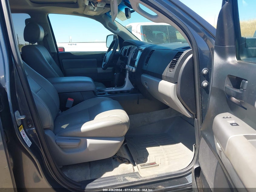 AtlanticExpress - Toyota Sequoia