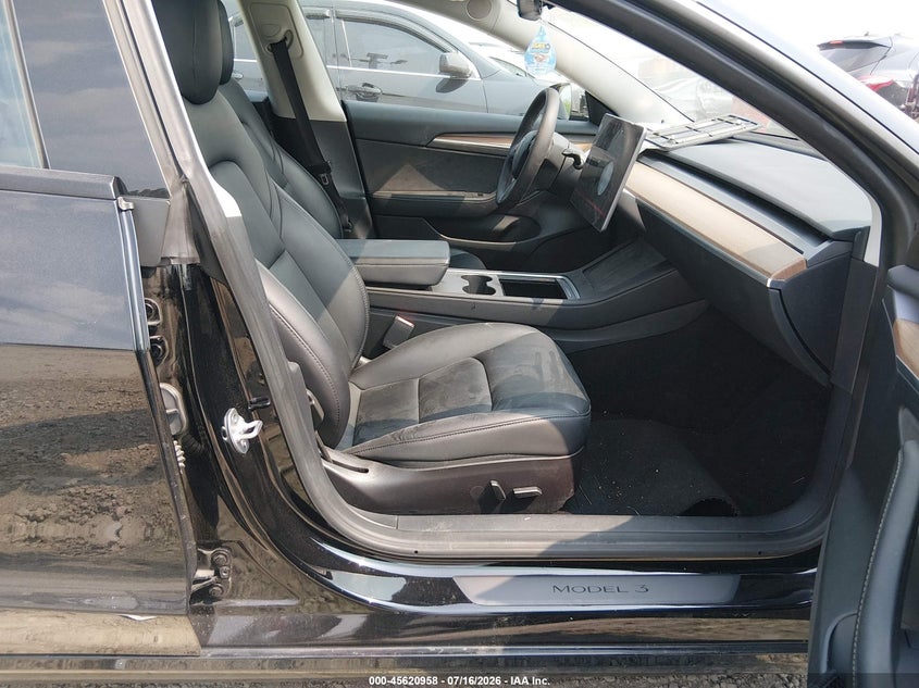 2022 TESLA MODEL 3 auction photo 5