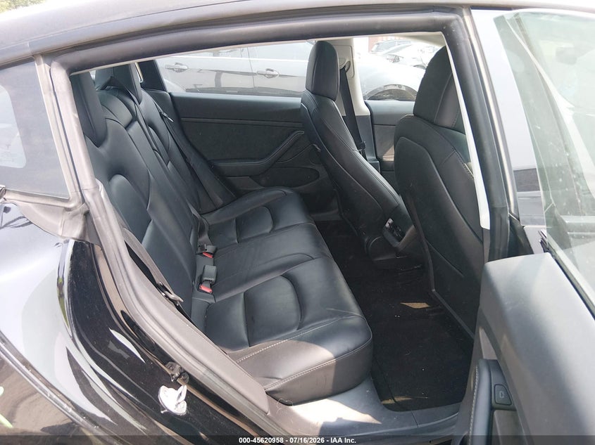 2022 TESLA MODEL 3 auction photo 8