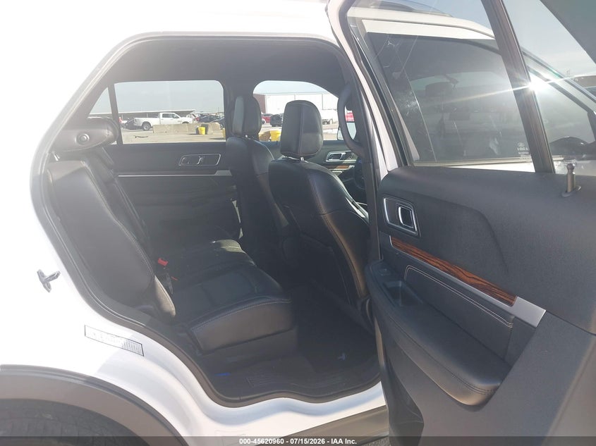 2018 FORD EXPLORER auction photo 8