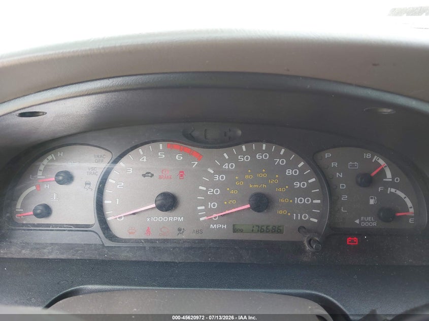 2002 Toyota Sequoia Sr5 V8 VIN: 5TDZT34A72S115424 Lot: 45620972
