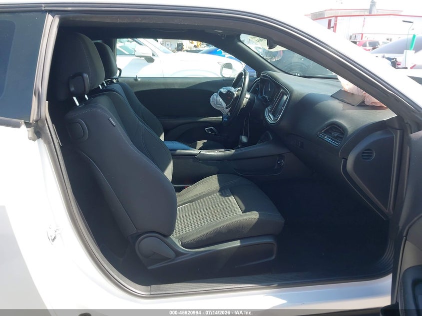2016 DODGE CHALLENGER auction photo 5