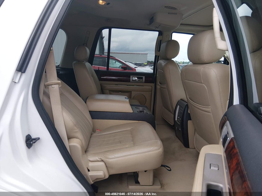 2005 Lincoln Navigator VIN: 5LMFU27505LJ24702 Lot: 45621046