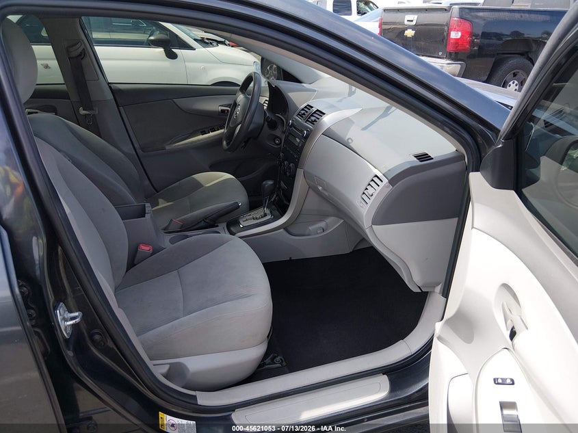 2010 TOYOTA COROLLA auction photo 5