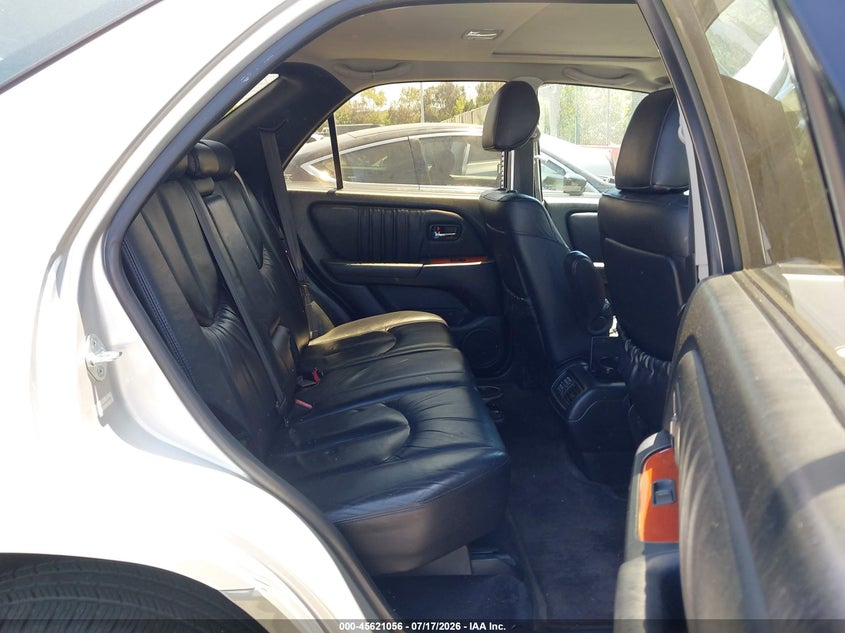 2002 LEXUS RX 300 auction photo 8