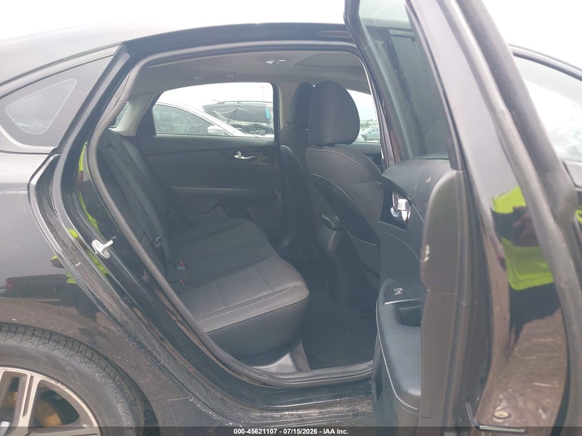 2019 KIA FORTE auction photo 8