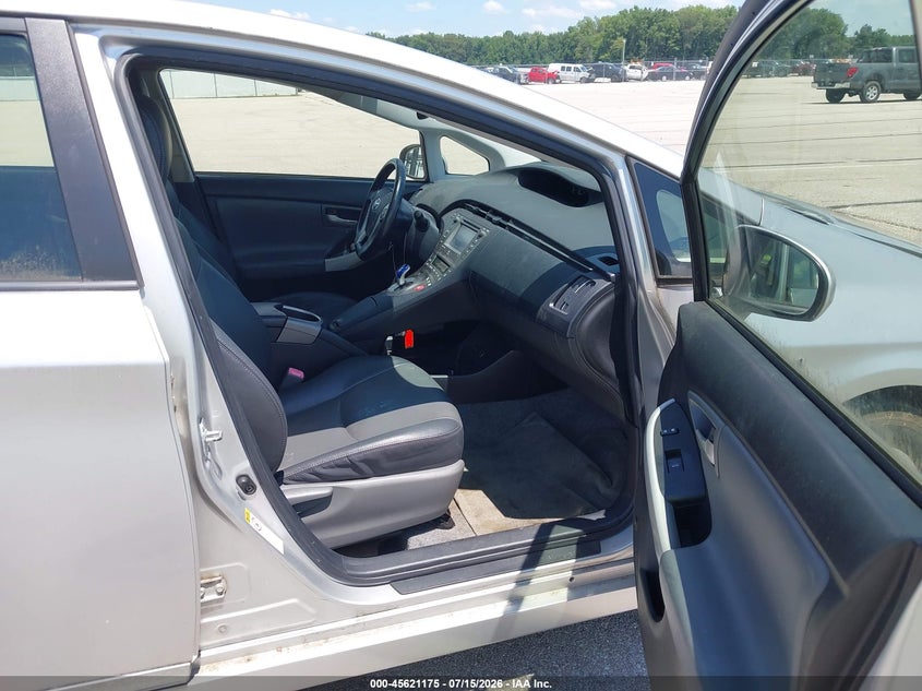 2012 TOYOTA PRIUS auction photo 5