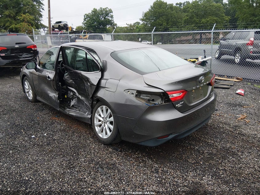2018 TOYOTA CAMRY auction photo 3