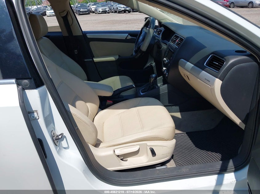 2013 VOLKSWAGEN JETTA HYBRID auction photo 5