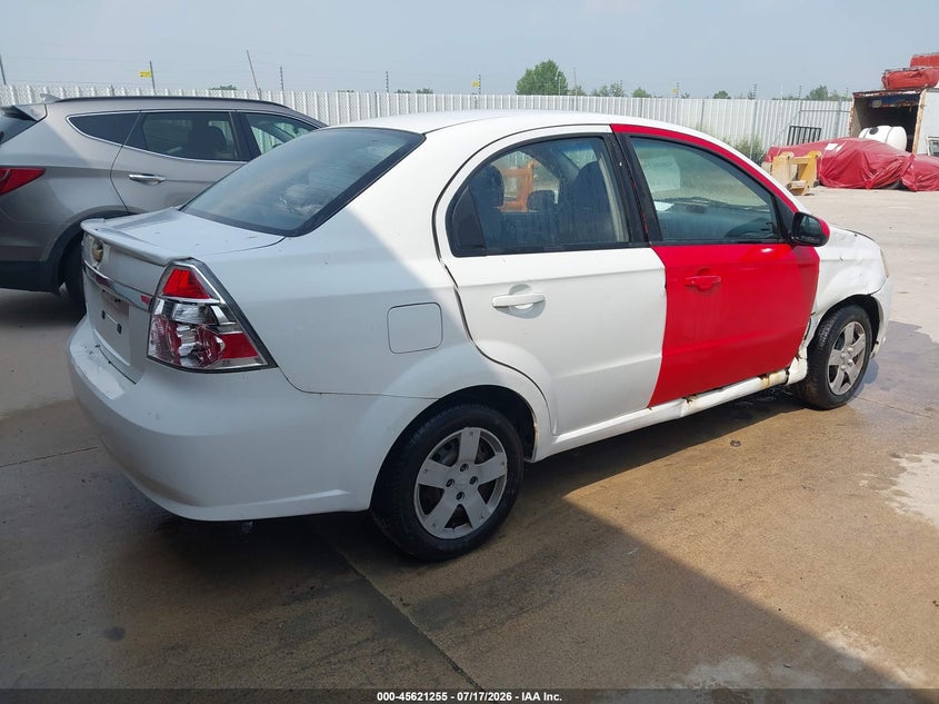 2011 CHEVROLET AVEO auction photo 4