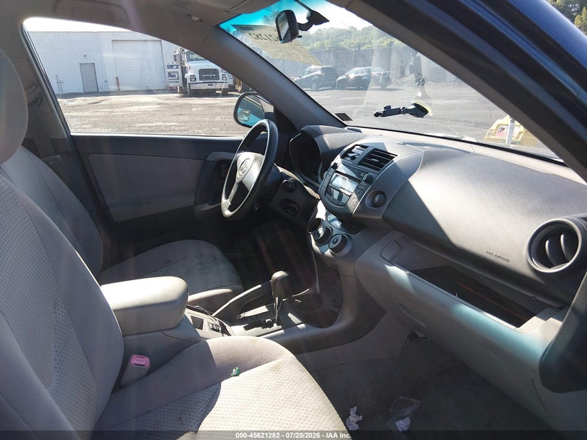 2006 TOYOTA RAV4 auction photo 5