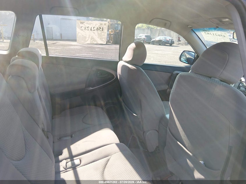 2006 TOYOTA RAV4 auction photo 8