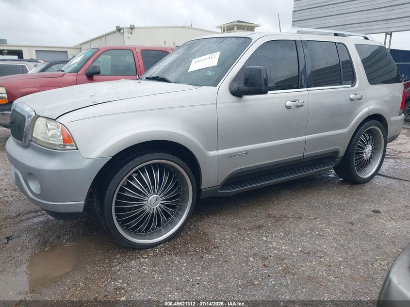 2004 LINCOLN AVIATOR auction photo 2