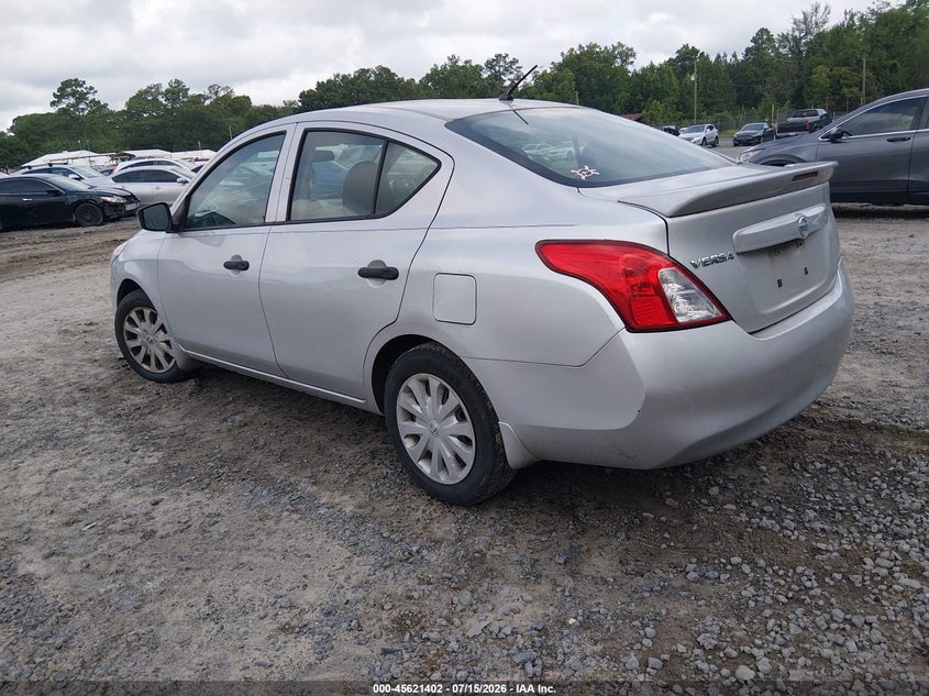 2017 NISSAN VERSA auction photo 3