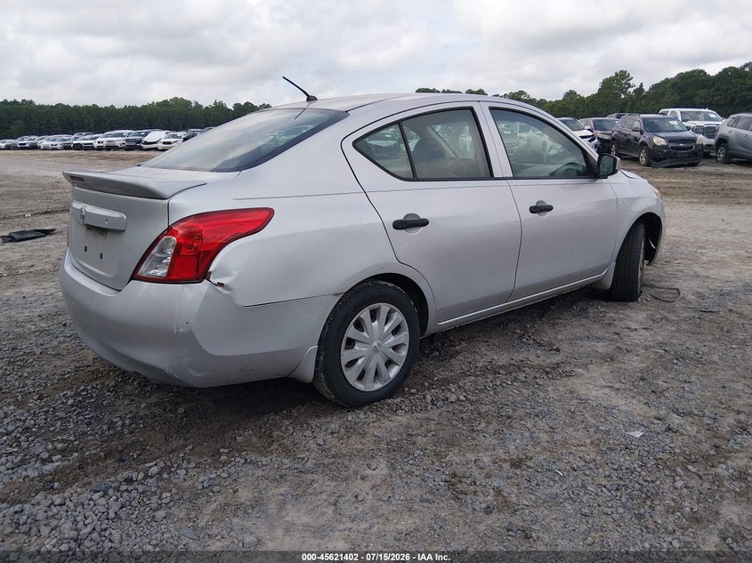 2017 NISSAN VERSA auction photo 4