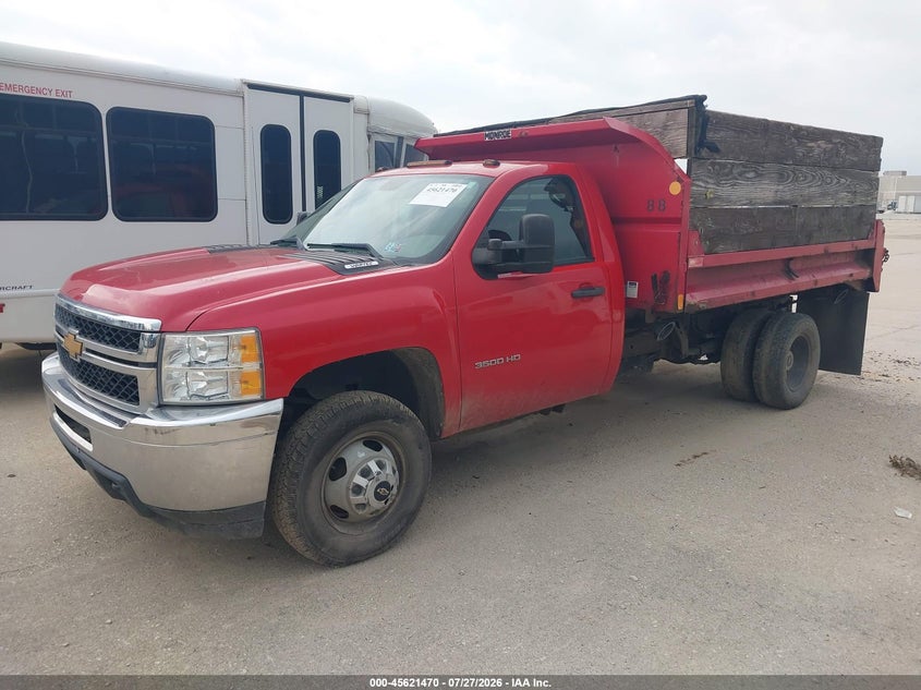 2014 CHEVROLET SILVERADO 3500HD CHASSIS auction photo 2