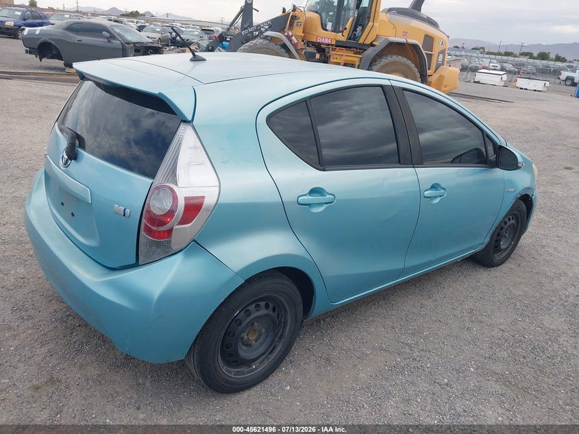 2014 TOYOTA PRIUS C auction photo 4