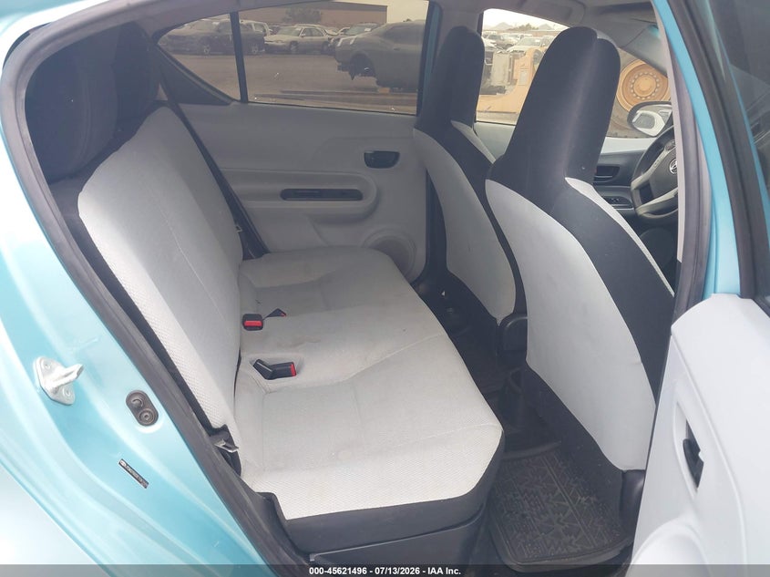 2014 TOYOTA PRIUS C auction photo 8