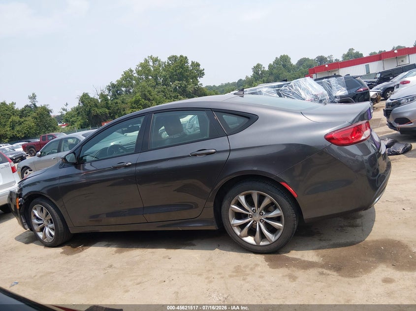 2015 CHRYSLER 200 S · Фото 18