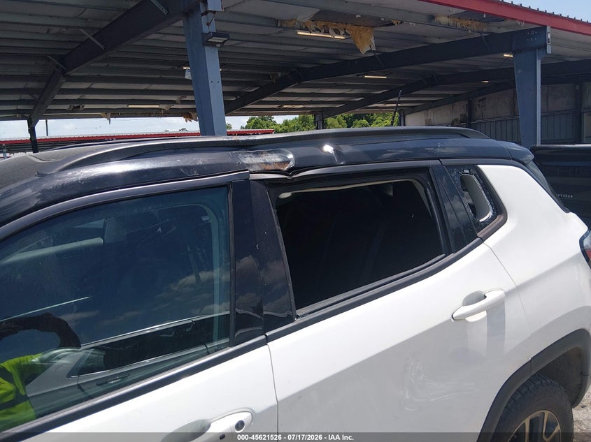 2020 JEEP COMPASS auction photo 6