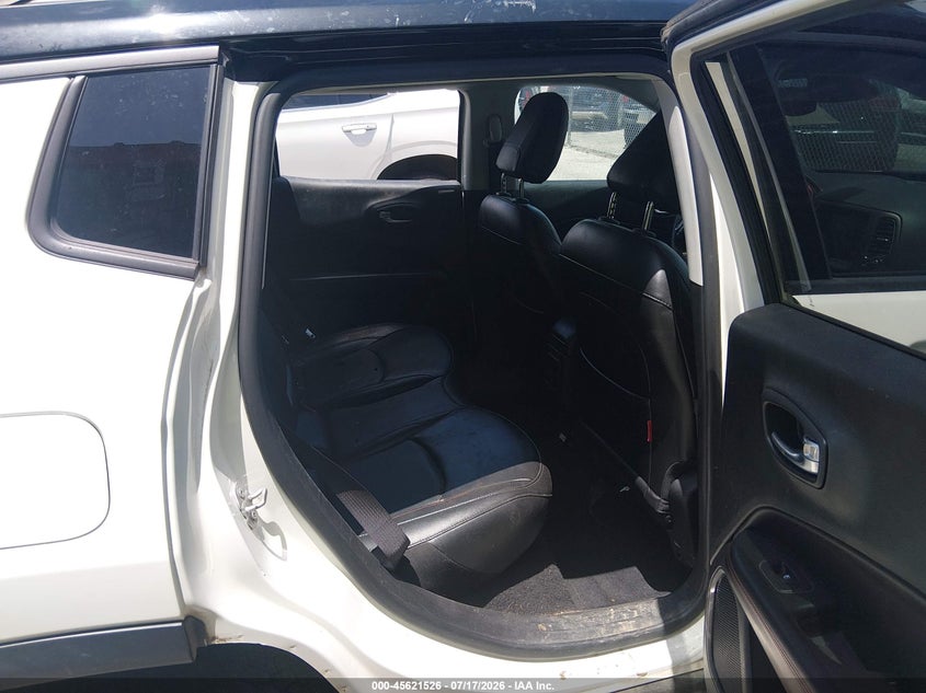 2020 JEEP COMPASS auction photo 8