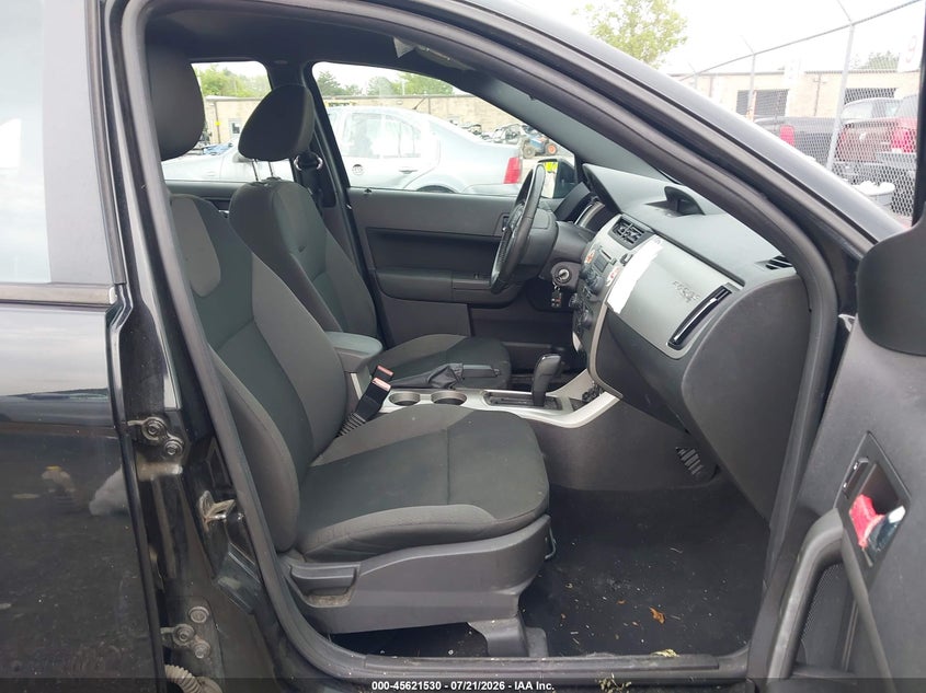 2008 Ford Focus Se/Ses VIN: 1FAHP35N98W241753 Lot: 45621530