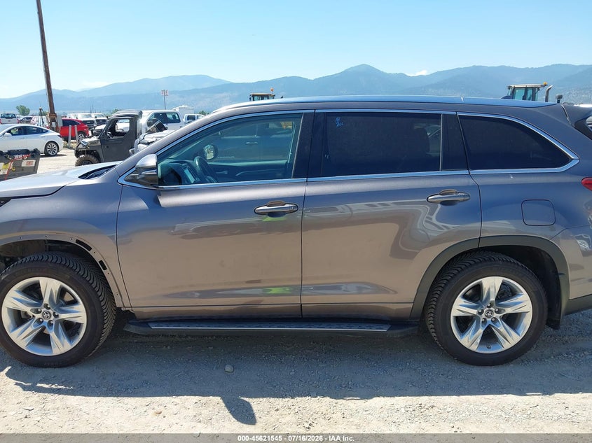 TOYOTA HIGHLANDER - zdjęcie 15