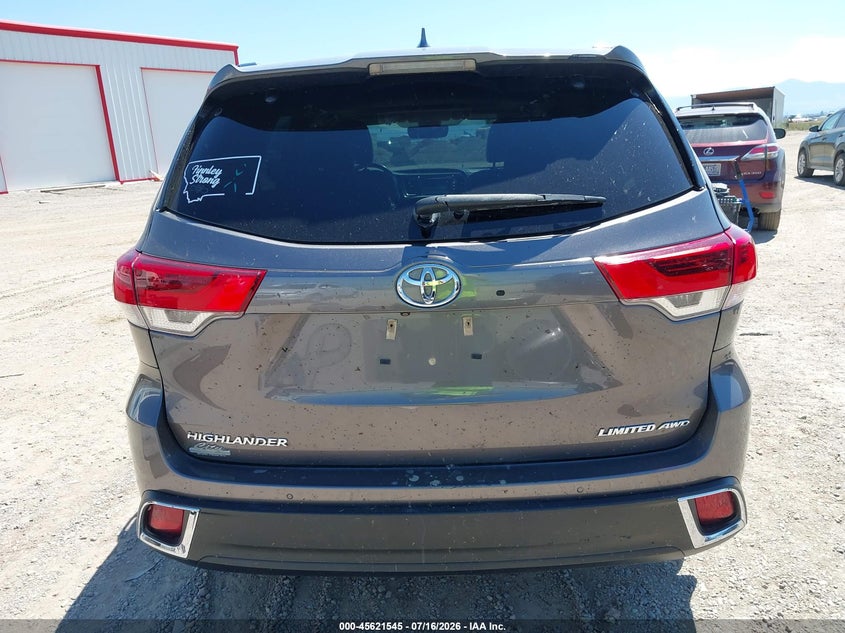 TOYOTA HIGHLANDER - zdjęcie 17