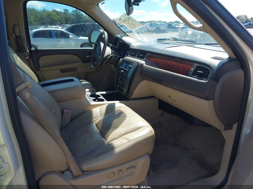 2011 GMC YUKON SPORT UTILITY VEHICLE 5.3L V-8 VVT, 320HP