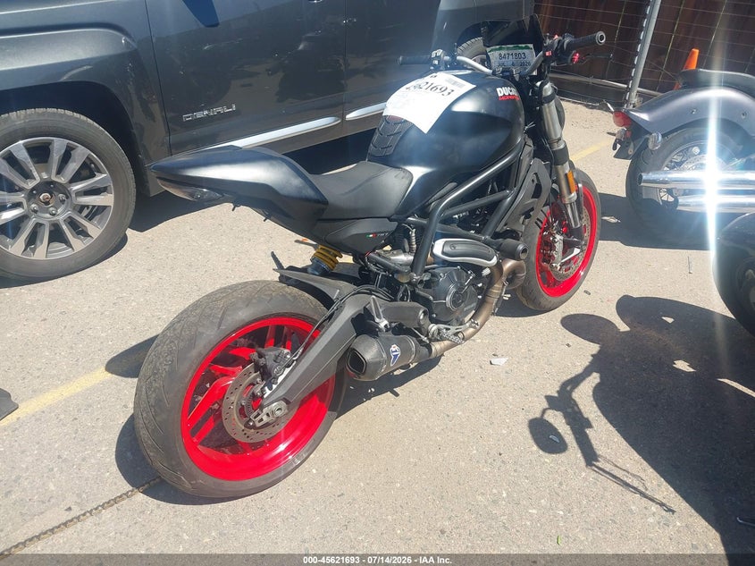 2017 Ducati Monster 797 VIN: ZDMMADBM6HB002359 Lot: 45621693