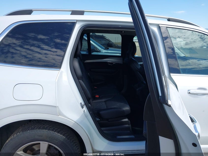 2016 Volvo Xc90 T5 Momentum VIN: YV4102XK6G1056761 Lot: 45621718