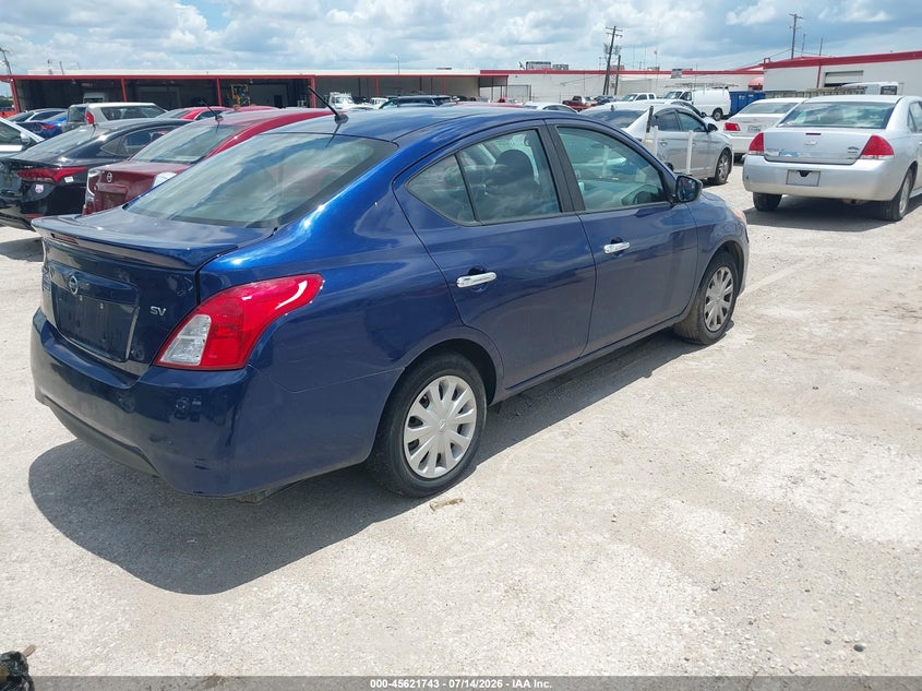 2018 NISSAN VERSA auction photo 4
