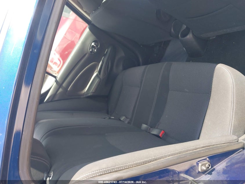 2018 NISSAN VERSA auction photo 8