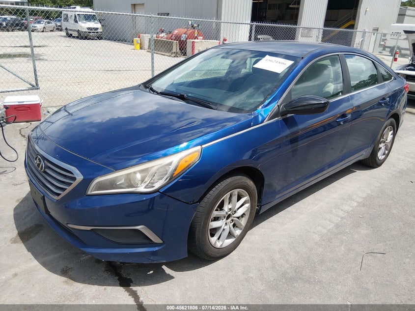 2017 Hyundai Sonata, Обычный износ, IAAI, VIN 5NPE24AF5HH491321 — фото 2