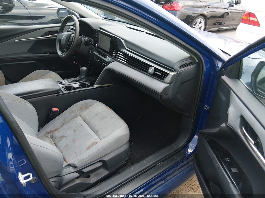 2025 TOYOTA CAMRY auction photo 5